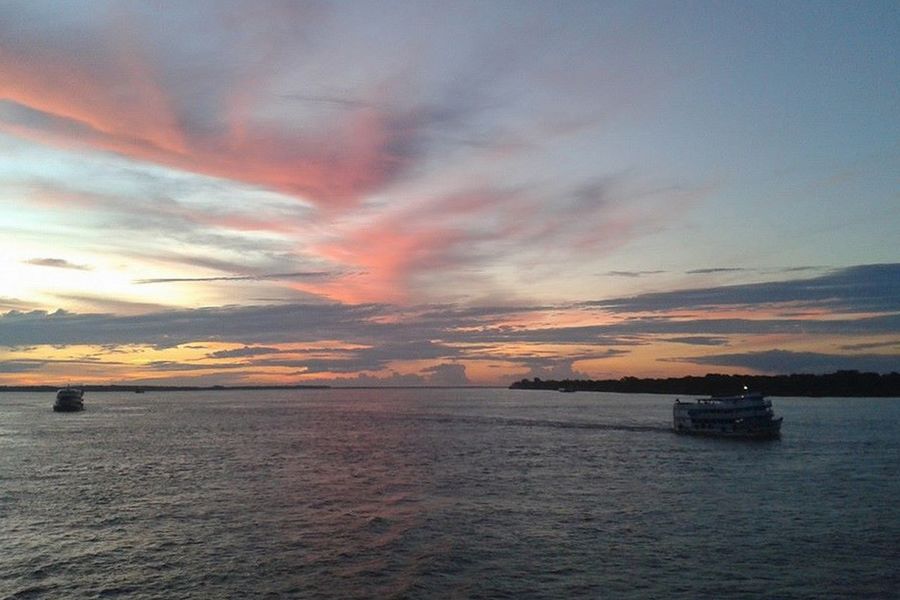 Transporte Fluvial no Amazonas: Como Funciona, Como Viajar e O Que Esperar